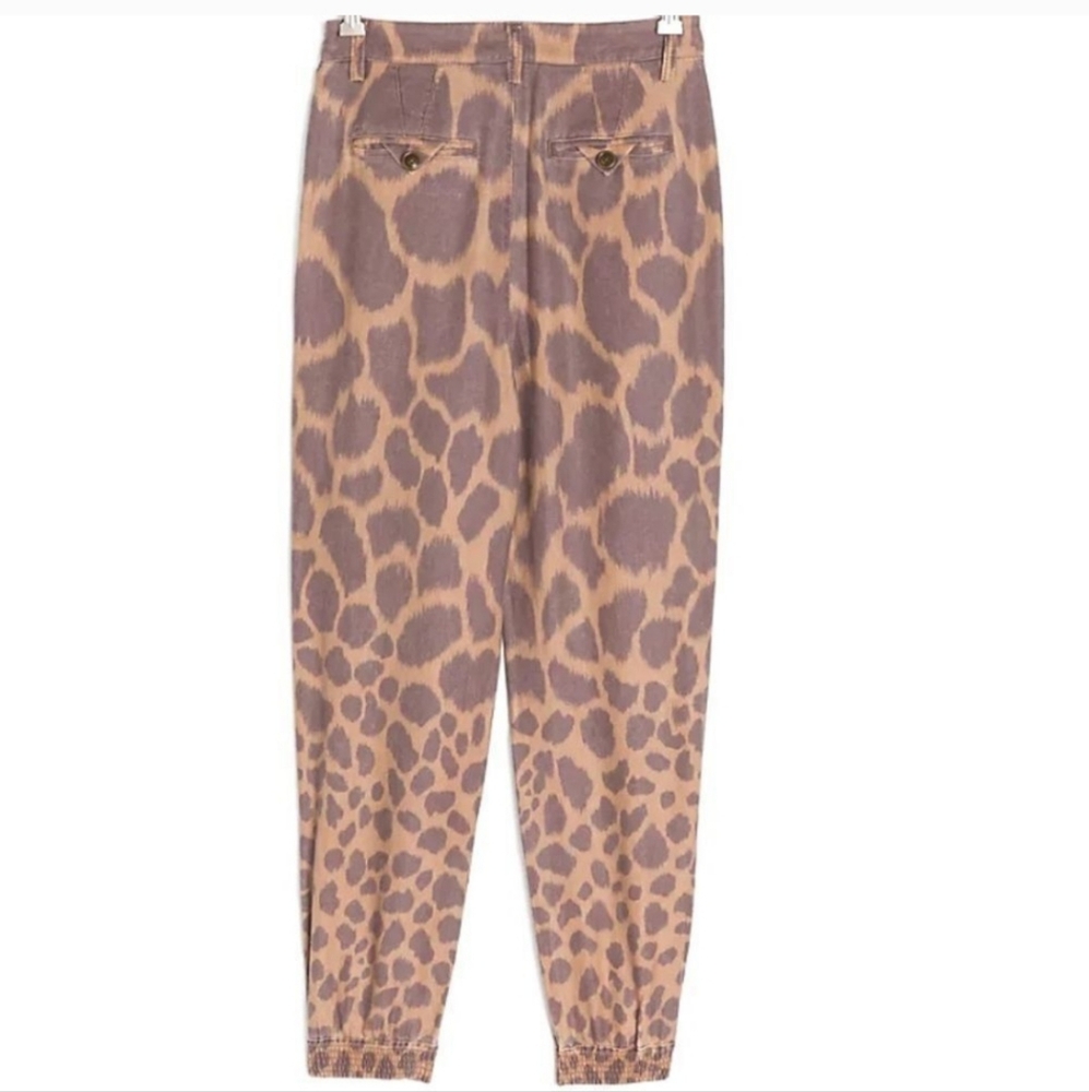 NWT Anthropologie TAMARIND TROUSER /JOGGERS Buckle& Pleated size 14P - Picture 2 of 5